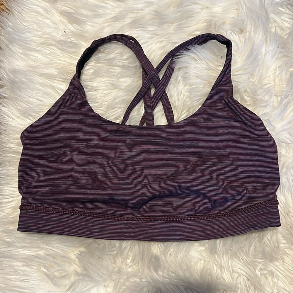 Lululemon sports bra